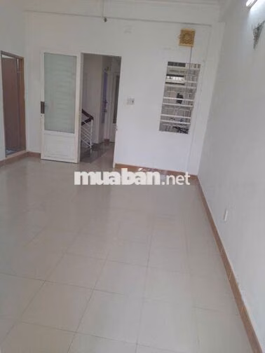 Phòng trọ 35m2 tại đường Đồng Nai, Q10, giá 4.4 triệu