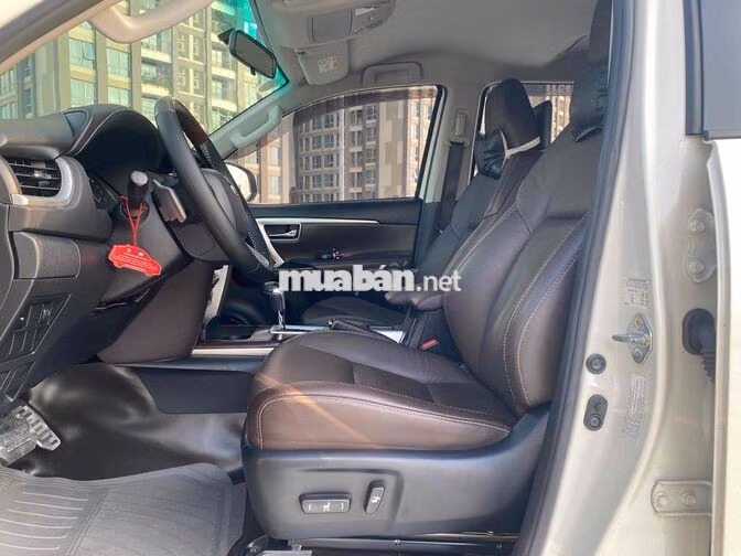 Toyota Fortuner 2.7V AT 2016 Trắng Tự động