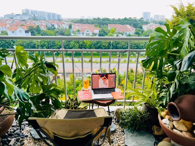 Cần Bán Chung cư CT18 KĐT Việt Hưng 97m2 (căn góc)