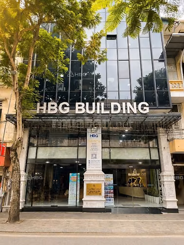 CHO THUÊ NHÀ PHỐ ĐỘI CẤN 100M2 X 3 TẦNG MẶT TIỀN 11M NHÀ ĐẸP BAY NHANH