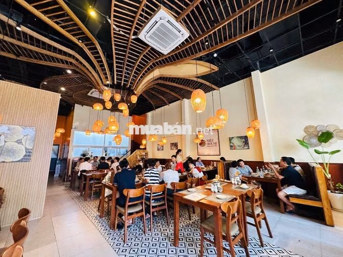 CHO THUÊ GÓC 2MT CAO THẮNG 8X20 TRUNG TÂM QUẬN 3