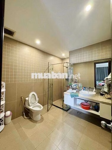 CHO THUÊ BIỆT THỰ HẦM 3 TẦNG 5PN FULL NỘI THẤT