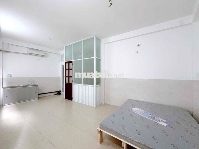 🔥 🏡 PHÒNG ĐẸP – STUDIO FULL NỘI THẤT CỬA SỔ THOÁNG NGAY UEH Q10 🔥
