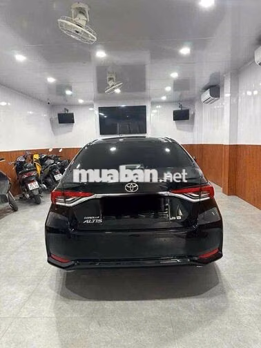 Toyota Corolla Altis V 2025 4300 km Đen