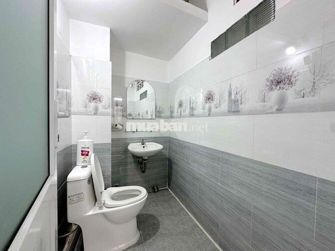 🔥 🏡 PHÒNG ĐẸP – STUDIO FULL NỘI THẤT CỬA SỔ THOÁNG NGAY UEH Q10 🔥