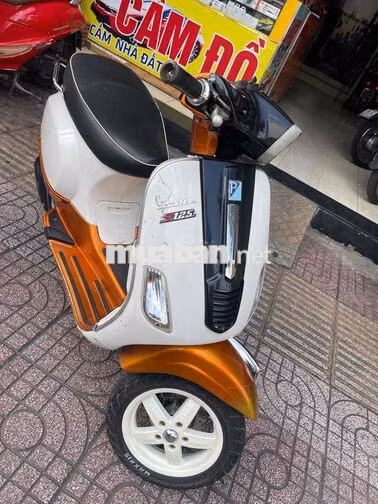 Piaggio Vespa LX 125 Trắng, Cam