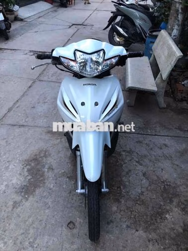 Honda Wave S 2013 Trắng máy zin cv + cccd chủ xe