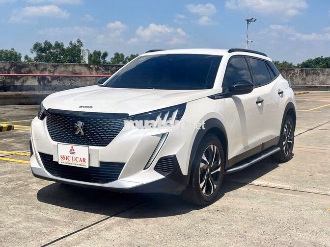 Peugeot 2008 GT-Line 2021 -TL Mạnh chỉ 5 đồng hơn.