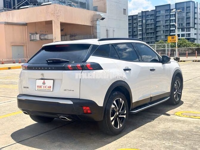 Peugeot 2008 GT-Line 2021 -TL Mạnh chỉ 5 đồng hơn.