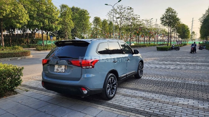 Bán xe Outlander Mishubishi 580tr chính chủ chạy 42000km đăng ký 2021