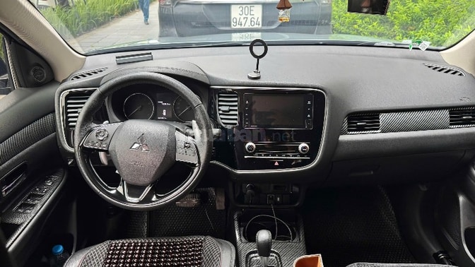 Bán xe Outlander Mishubishi 580tr chính chủ chạy 42000km đăng ký 2021