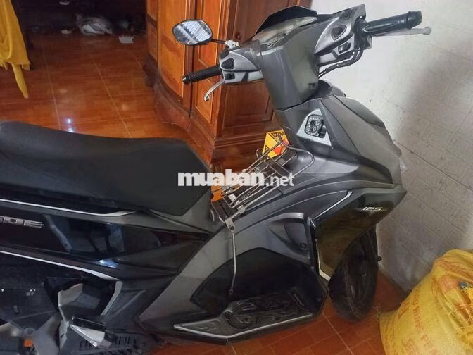 Honda Air Blade 125cc đèn LED 2017 Xám đen