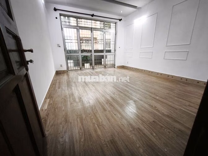 Nhà Nguyên Căn Hẻm Xe Hơi Đường Ông Ích Khiêm - 4PN 3WC - 4x15m