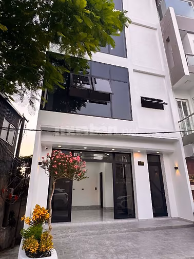 Bán nhà 5 tầng lô góc mặt phố Âu Cơ, số lẻ phía Hồ Tây, sàn 34m - 22,5