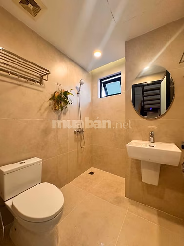 Bán nhà 5 tầng lô góc mặt phố Âu Cơ, số lẻ phía Hồ Tây, sàn 34m - 22,5