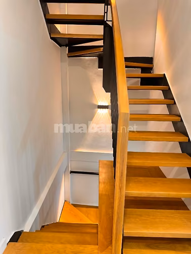 Bán nhà 5 tầng lô góc mặt phố Âu Cơ, số lẻ phía Hồ Tây, sàn 34m - 22,5