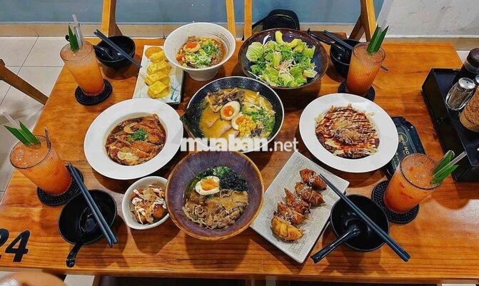 HOME RAMEN TUYỂN PHỤC VỤ & PHỤ BẾP