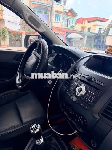 Ford Ranger XLS 2016 1 cầu Số sàn Đen