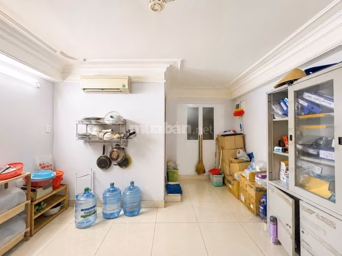Chính chủ bán toà nhà 6 tầng đường Thiên Phước Q.Tân Bình - 5,6m x 20m