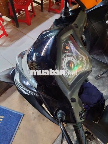 Suzuki Axelo 2015 Đen Vàng côn tay