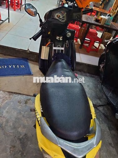 Suzuki Axelo 2015 Đen Vàng côn tay