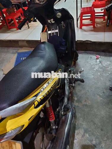 Suzuki Axelo 2015 Đen Vàng côn tay