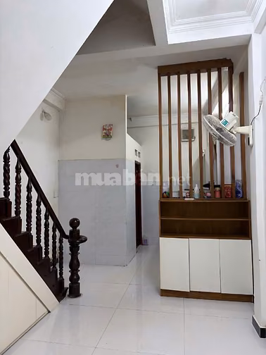 Nhà hẻm xe VF3, 1 trệt 2 lầu kiên cố, khu an ninh