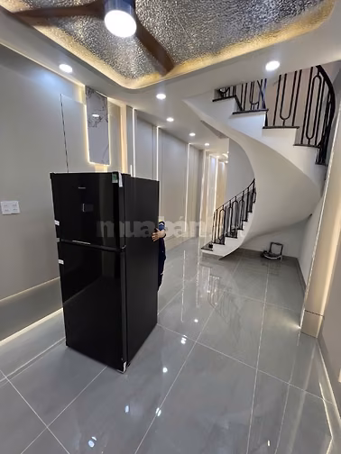 Nhà mặt tiền 4 tầng Lò Gốm, Phường 7 Quận 6