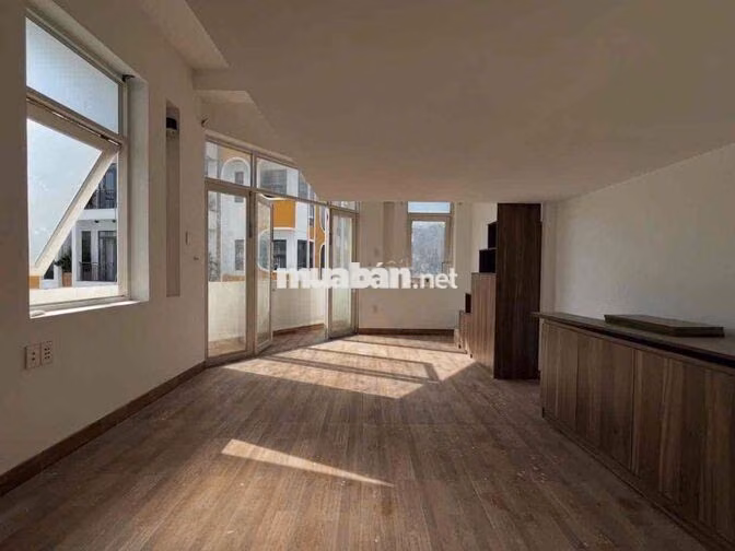 DUPLEX BAN CÔNG SIÊU THOÁNG TẠI DƯƠNG QUẢNG HÀM - GẦN VLU