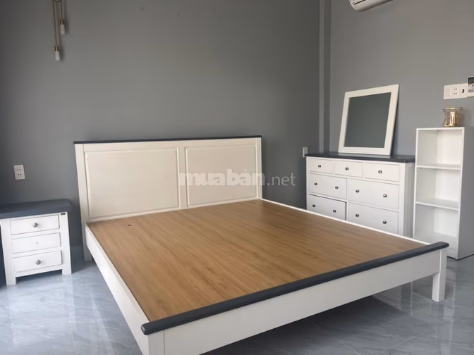 Bán căn nhà mặt tiền Ca Văn Thỉnh 6 tầng có thang máy khu Bàu Cát 