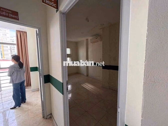 NHÀ NGANG 8.5M NGUYỄN VĂN THƯƠNG – 3 LẦU, SÀN SUỐT