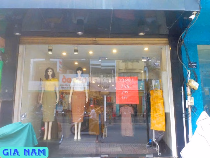 BÁN NHÀ MẶT TIỀN KINH DOANH : 449 HAI BÀ TRƯNG - P. 8 - Q. 3 - TPHCM