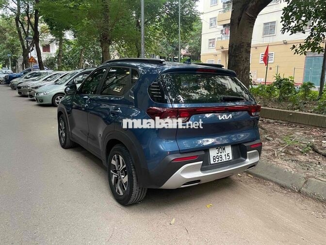 Kia Sonet Tiêu chuẩn Xanh 70000 km
