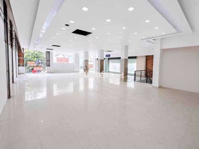 VỊ TRÍ ĐẸP NGUYỄN TRÃI Q1 – 2 MẶT TIỀN – NGANG 13M2 – GIÁ 249TR