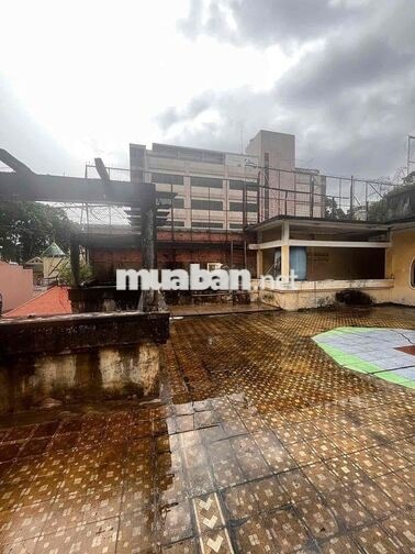 Cho thuê nhà 2 MT, NTMK Q1: tầng 1+sân thượng view sieu chill,