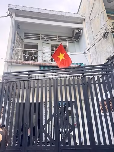 Gấp bán 9ty2 chính chủ liên hệ Huyền 24/7 chuyên nhà phố 