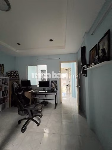 Gấp bán 9ty2 chính chủ liên hệ Huyền 24/7 chuyên nhà phố 