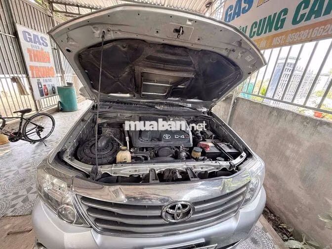 Toyota Fortuner 2015 Số sàn Bạc
