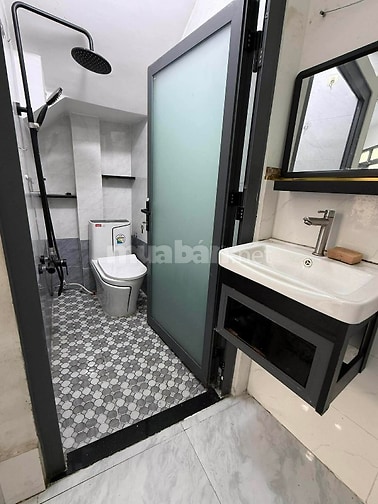 BÁN NHÀ BTCT GIÁ 3 TỶ - ÔNG ÍCH KHIÊM QUẬN 11