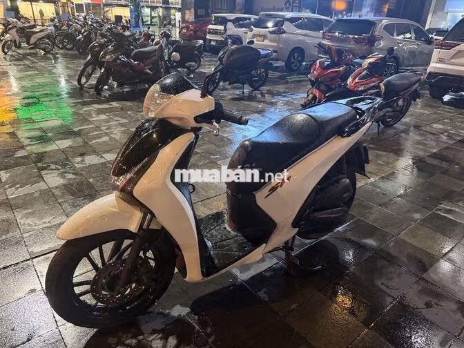 Honda SH 150i Trắng Việt Nam