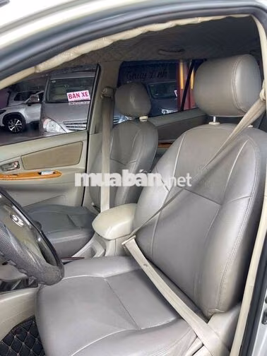 Toyota Innova 2008 Bạc