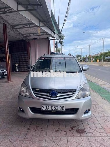Toyota Innova 2008 Bạc