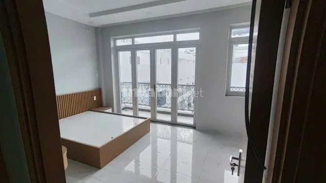 NGAY BƯU ĐIỆN QUẬN 5 - ĐƯỜNG MẠC CỬU. GIÁ NGỘP: 4Tỷ840/ 5,6x13m (75m2)