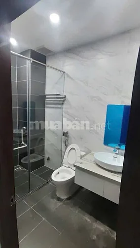 NGAY BƯU ĐIỆN QUẬN 5 - ĐƯỜNG MẠC CỬU. GIÁ NGỘP: 4Tỷ840/ 5,6x13m (75m2)