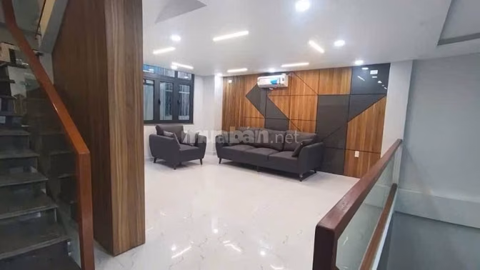 NGAY BƯU ĐIỆN QUẬN 5 - ĐƯỜNG MẠC CỬU. GIÁ NGỘP: 4Tỷ840/ 5,6x13m (75m2)