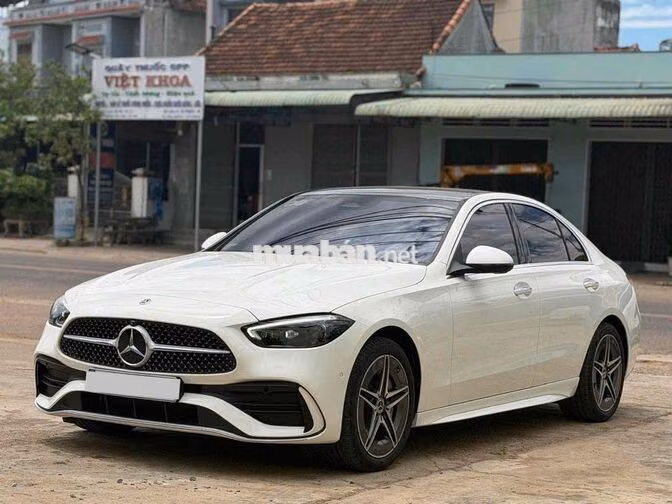 Mercedes-Benz C300 V2 2025 Trắng 4,700km