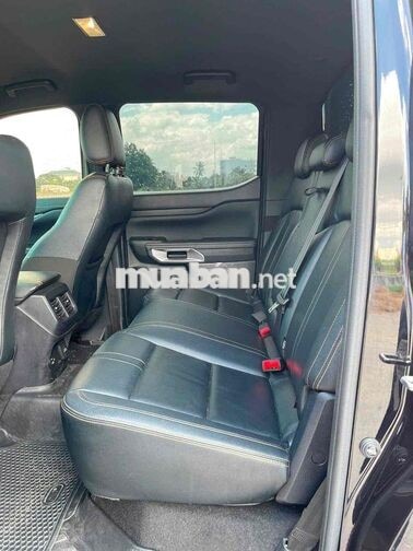 Wildtrak 2 cầu lên nhiều đồ bán tại hãng Ford