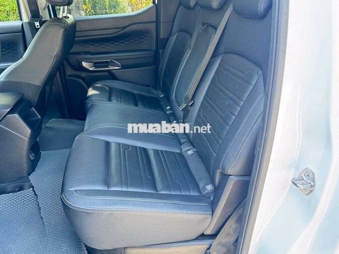 Ford Ranger SPORT 2 cầu 4x4 2024 Trắng