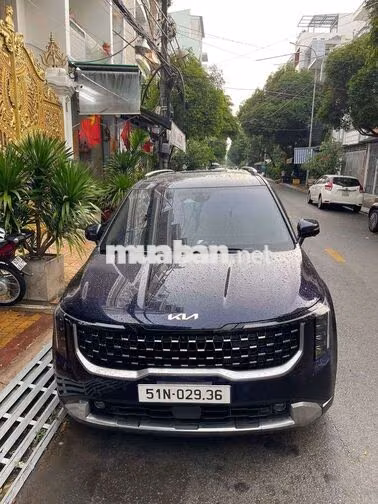 Kia Carnival 2024 7 chỗ Xanh 20000 km