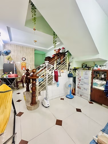 Chủ bán gấp 9ty5 còn TL. Huyền chuyên nhà phố 